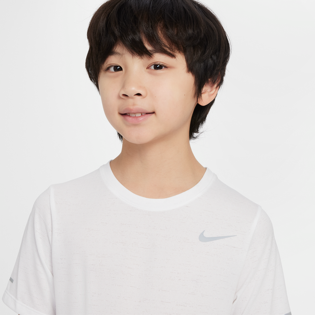 Nike Dri-FIT Miler Older Kids' (Boys') Training Top