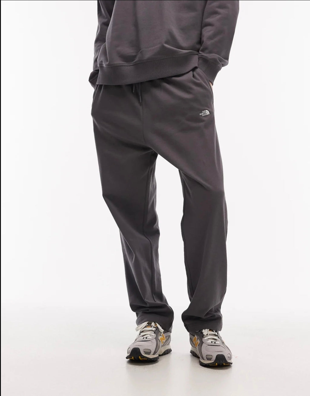 The North Face Essential Logo Light Oversized Pant