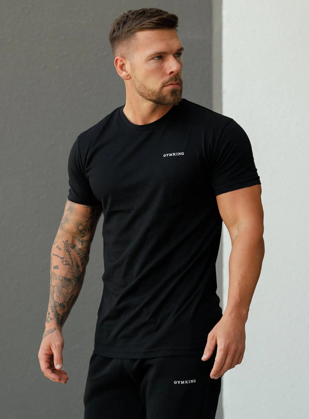 Gym King Fundamental Linear T-Shirt - Black